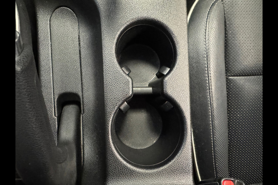 Kia Sportage 1.6 GDI Design Edition NAVIGATIE CAMERA CRUISE APPLE CARPLAY STOEL-STUURVERWARMING USB AUX PDC START/STOP LANE ASSIST