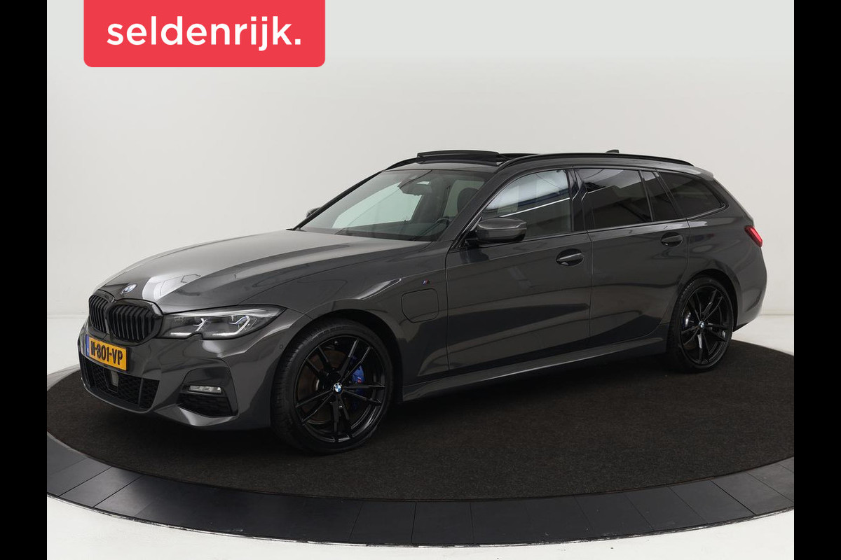 BMW 3-serie 320e M-Sport | Panoramadak | Adaptive cruise | Leder | Trekhaak | Head-Up | Camera | Stoel & stuurverwarming | Carplay | Navigatie | Sfeerverlichting | Live Cockpit
