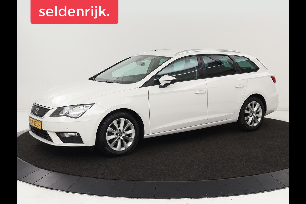 Seat Leon 1.0 TSI Style Intens | Carplay | Navigatie | Climate control | Keyless | Cruise control | Bluetooth | Parkeerhulp Seat Leon 1.0 TSI Style Intens | Carplay | Navigatie | Climate control | Keyless | Cruise control | Bluetooth | Parkeerhulp