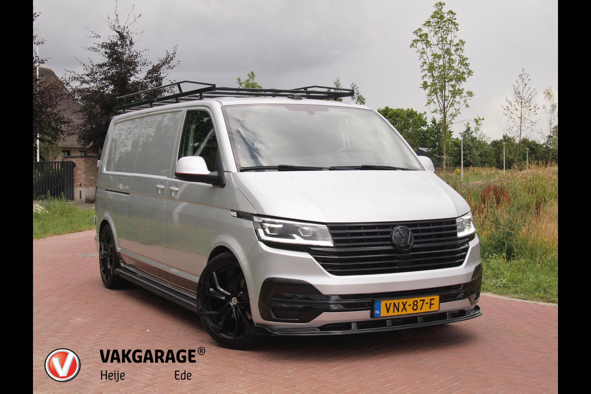 Volkswagen Transporter 2.0 TDI L2H1 32 | 150PK | Koppejan Edition | Camera | Trekhaak | Cruise Control | Apple Carplay | Imperiaal | Automaat |
