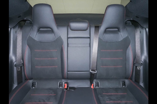 Mercedes-Benz CLA-Klasse 250 e AMG Plug-In Hybride | AMG Line | Night Pakket | Panorama Schuif-Kanteldak | Burmester® Surround-Soundsystem | AC / DC Laden | Inclusief 24 maanden MB Certified garantie voor Europa.