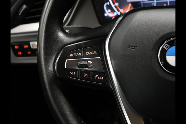 BMW 1-serie 118i Sport [CAMERA, APPLE CARPLAY, VIRTUAL COCKPIT, DAB, LED DIMLICHT, CRUISE CONTROL, NIEUWSTAAT]
