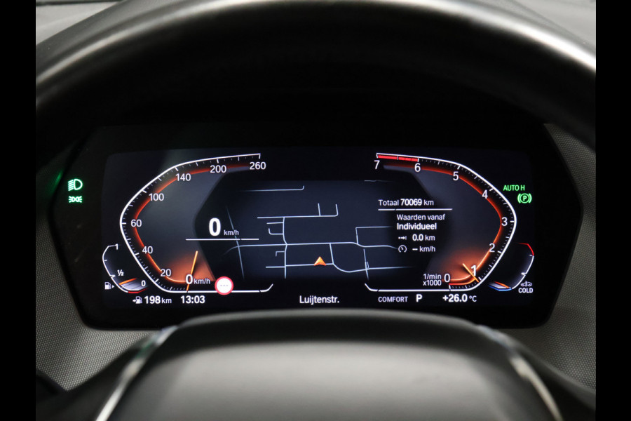 BMW 1-serie 118i Sport [CAMERA, APPLE CARPLAY, VIRTUAL COCKPIT, DAB, LED DIMLICHT, CRUISE CONTROL, NIEUWSTAAT]