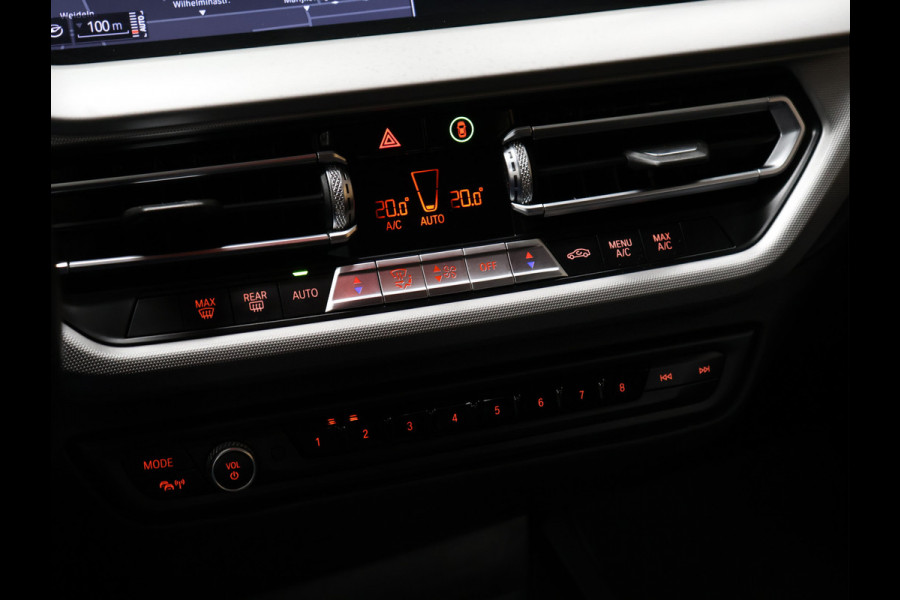 BMW 1-serie 118i Sport [CAMERA, APPLE CARPLAY, VIRTUAL COCKPIT, DAB, LED DIMLICHT, CRUISE CONTROL, NIEUWSTAAT]
