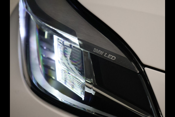 BMW 1-serie 118i Sport [CAMERA, APPLE CARPLAY, VIRTUAL COCKPIT, DAB, LED DIMLICHT, CRUISE CONTROL, NIEUWSTAAT]