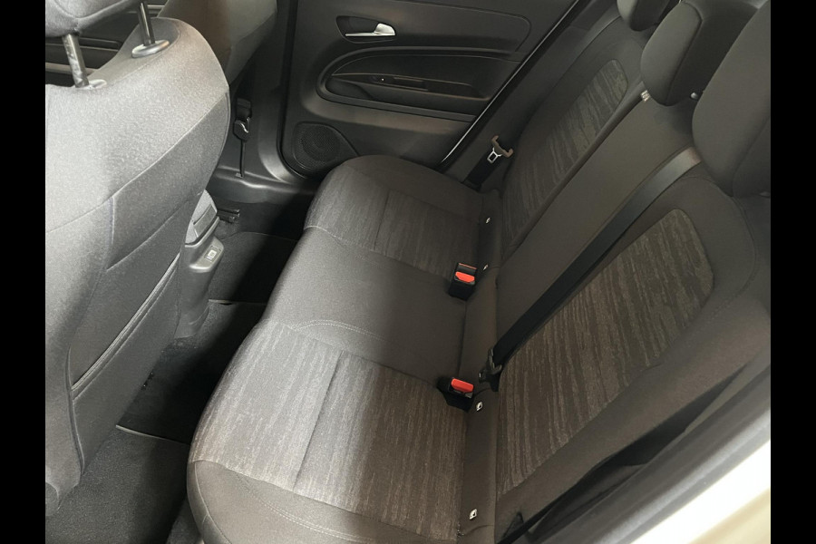 Jeep Avenger Longitude 54 kWh | Navigatie | Apple Carplay/ Android Auto | Parkeersensor achter | Cruise Control | Stoelverwarming | Full LED | Virtual Cockpit | Climate Control