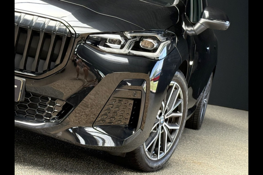 BMW 2 Serie Active Tourer 218i M-sport Panorama elec trekhaak leer