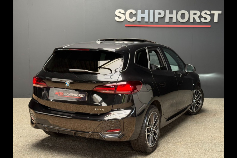 BMW 2 Serie Active Tourer 218i M-sport Panorama elec trekhaak leer
