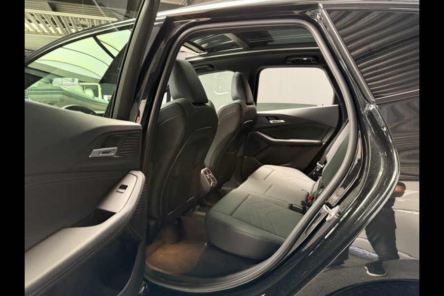 BMW 2 Serie Active Tourer 218i M-sport Panorama elec trekhaak leer