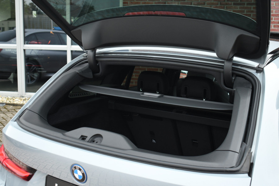 BMW 3 Serie Touring 330e xDrive M-Sport Pano ACC Trekh HUD HiFi Leder Brooklyngrau!