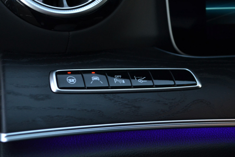 Mercedes-Benz CLS-Klasse 450 4M Ed.1 AMG Luchtv Dak Distr+ Night Multicontour 360
