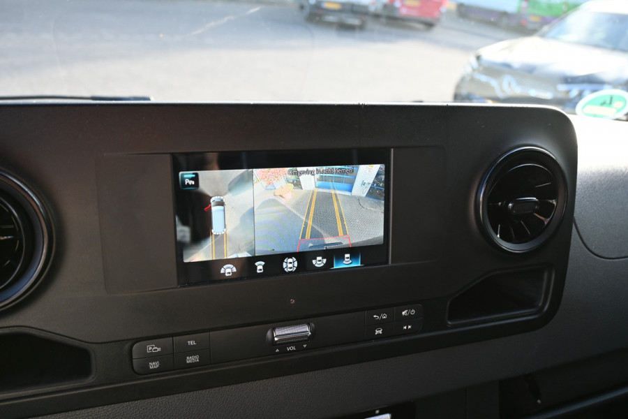 Mercedes-Benz Sprinter 317 CDI L2H2 RWD MBUX navigatie, 360 graden camera, Geveerde stoel, Etc.