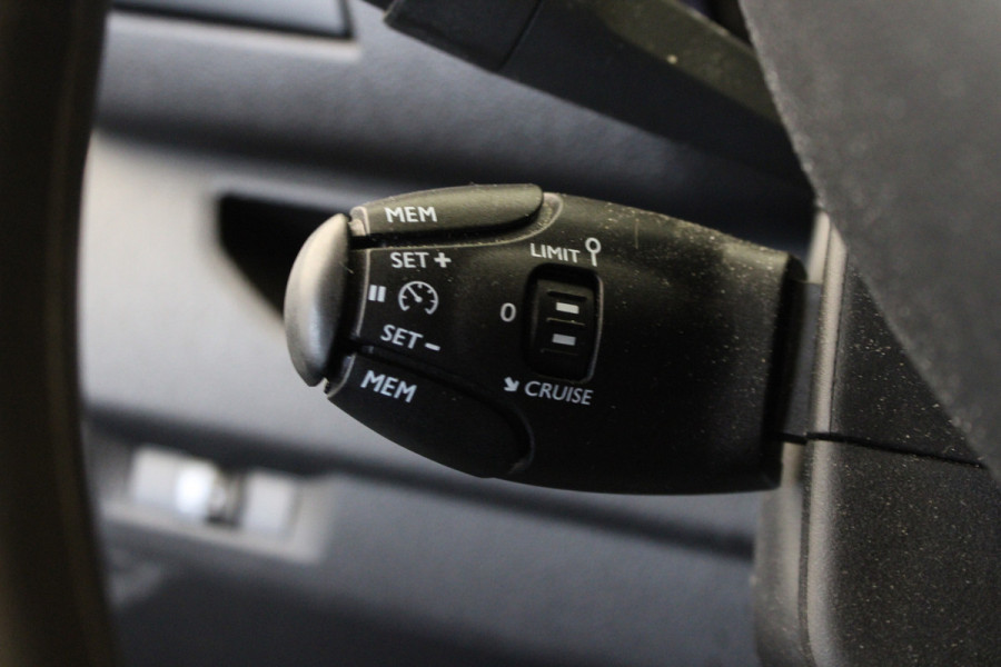 Opel Vivaro 2.0 Diesel 145 L2