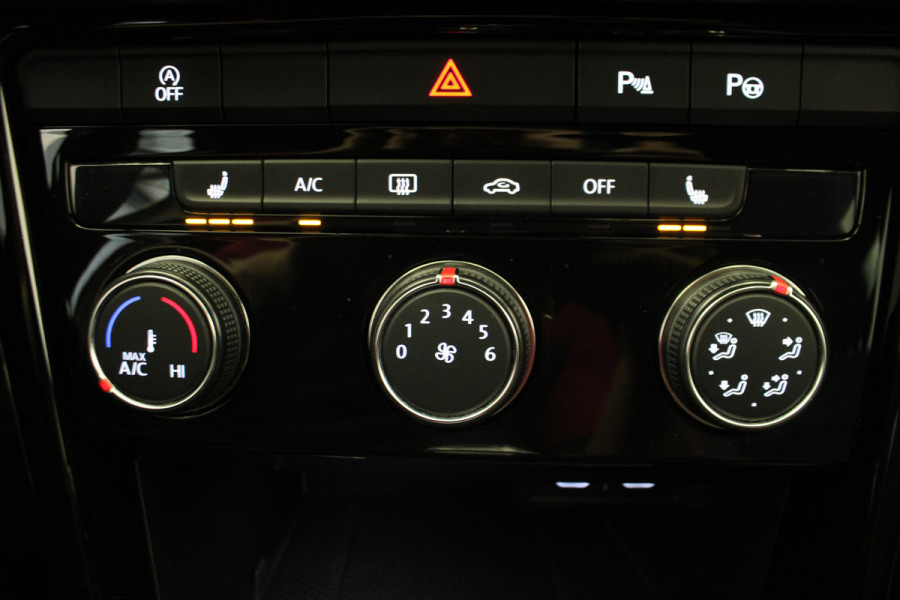 Volkswagen T-Roc 1.5 TSI R-Line |Navi|Camera|Stoelverwarming|