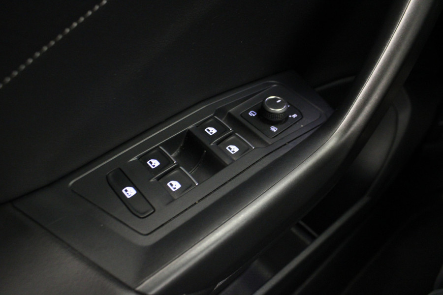 Volkswagen T-Roc 1.5 TSI R-Line |Navi|Camera|Stoelverwarming|