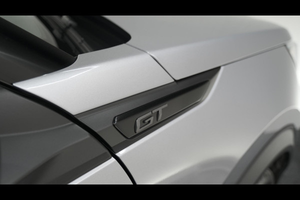 Peugeot 2008 PureTech 130 EAT8 GT | 360 Camera | Adaptieve Cruise Control | Dodehoekdetectie | Navigatie