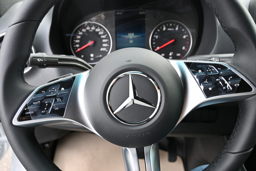 Mercedes-Benz Sprinter 519 CDI Pro MBUX 10.25, LED koplampen, Geveerde stoel, Etc.