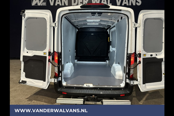 Ford Transit 2.0 TDCI 130pk L2H2 Euro6 Airco | Camera | Android Auto | Cruisecontrol | 2550kg Trekhaak Elektrisch verstelbare bestuurdersstoel, Verwarmde voorruit, Parkeersensoren, Bijrijdersbank, Parkeersensoren