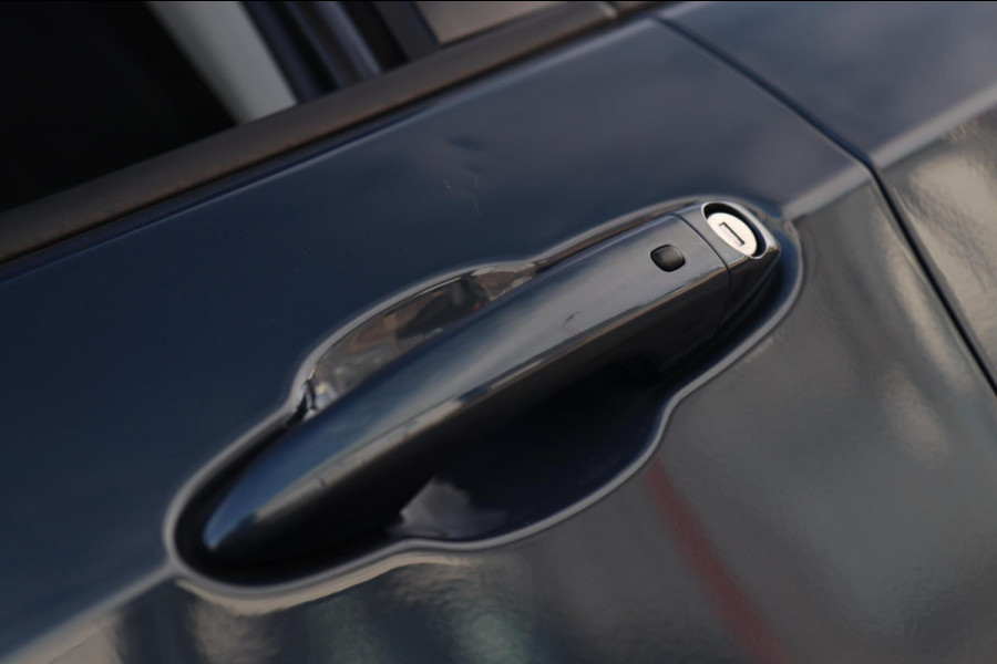 Jeep Compass 4xe 240 Limited / PANODAK / CAMERA / FACELIFT / CARPLAY