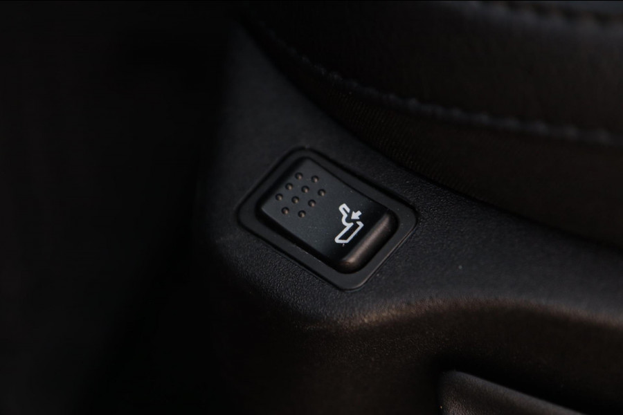 Jeep Compass 4xe 240 Limited / PANODAK / CAMERA / FACELIFT / CARPLAY