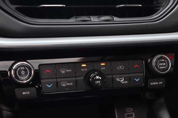 Jeep Compass 4xe 240 Limited / PANODAK / CAMERA / FACELIFT / CARPLAY
