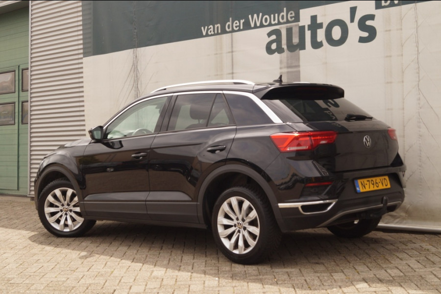 Volkswagen T-Roc 1.5 TSI 150pk DSG Style -NAVI-ECC-CAM-PDC-