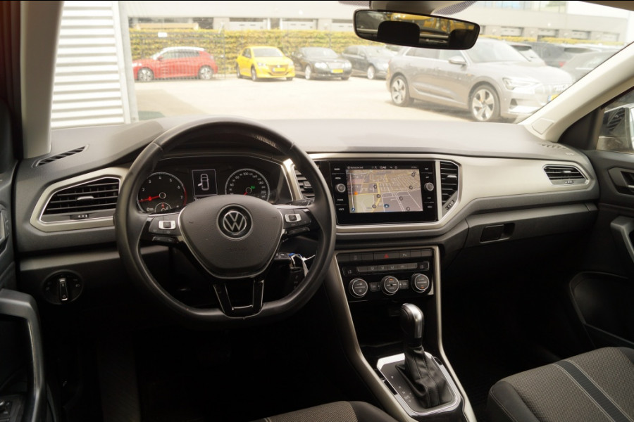 Volkswagen T-Roc 1.5 TSI 150pk DSG Style -NAVI-ECC-CAM-PDC-