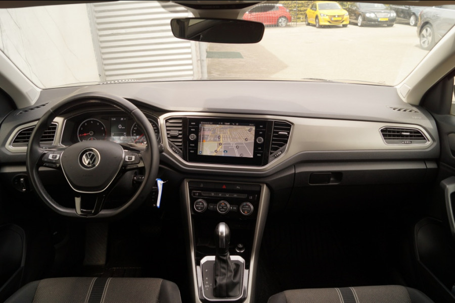 Volkswagen T-Roc 1.5 TSI 150pk DSG Style -NAVI-ECC-CAM-PDC-