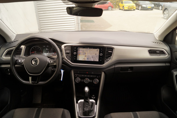 Volkswagen T-Roc 1.5 TSI 150pk DSG Style -NAVI-ECC-CAM-PDC-