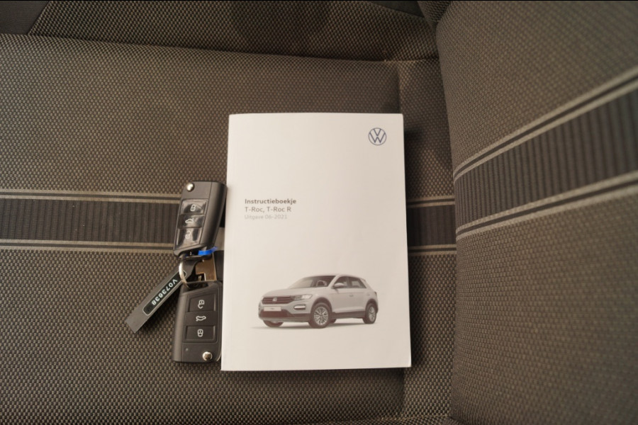 Volkswagen T-Roc 1.5 TSI 150pk DSG Style -NAVI-ECC-CAM-PDC-