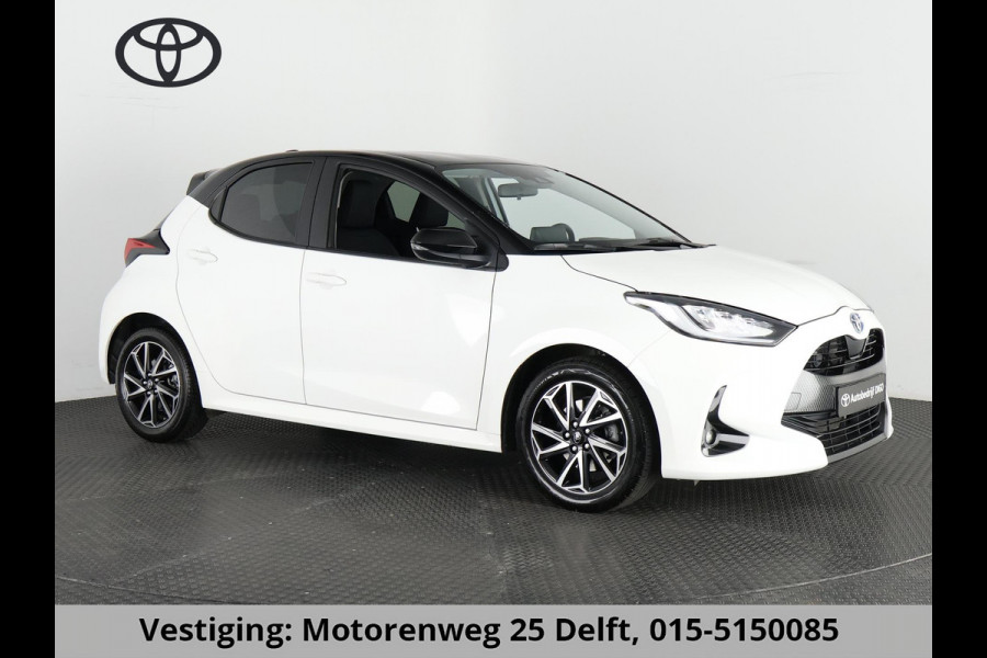 Toyota Yaris 1.5 HYBRID DYNAMIC PACK AUTOMAAT GARANTIE 2-2033! LMV.CAMERA.ADAPTIVE CRUISE.CLOUD NAVIGATIE