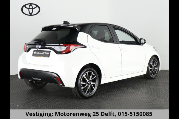 Toyota Yaris 1.5 HYBRID DYNAMIC PACK AUTOMAAT GARANTIE 2-2033! LMV.CAMERA.ADAPTIVE CRUISE.CLOUD NAVIGATIE