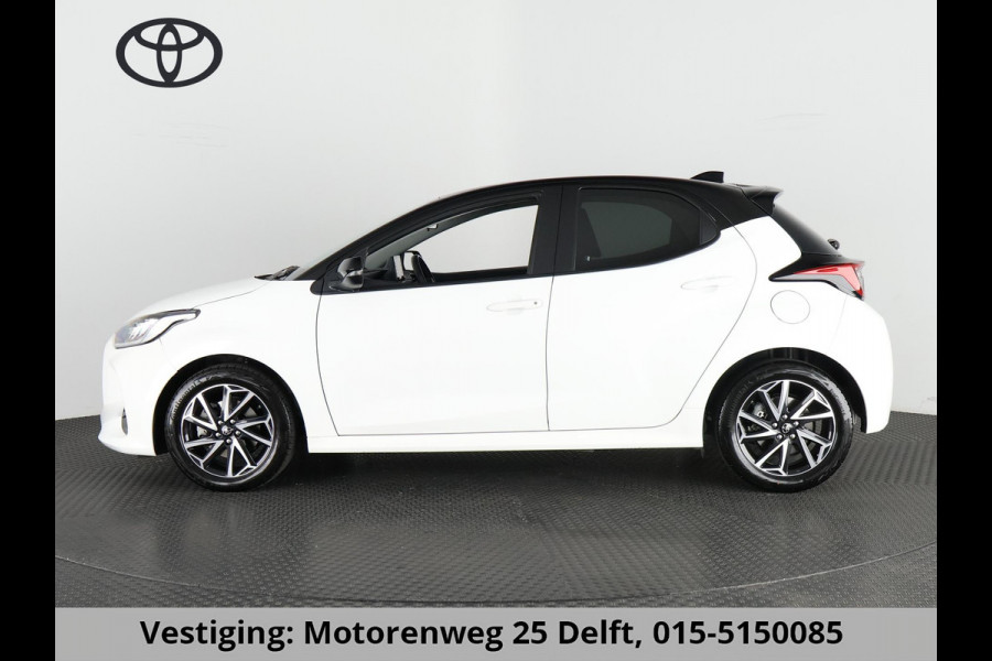 Toyota Yaris 1.5 HYBRID DYNAMIC PACK AUTOMAAT GARANTIE 2-2033! LMV.CAMERA.ADAPTIVE CRUISE.CLOUD NAVIGATIE