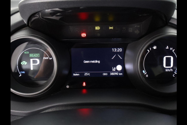 Toyota Yaris 1.5 HYBRID DYNAMIC PACK AUTOMAAT GARANTIE 2-2033! LMV.CAMERA.ADAPTIVE CRUISE.CLOUD NAVIGATIE