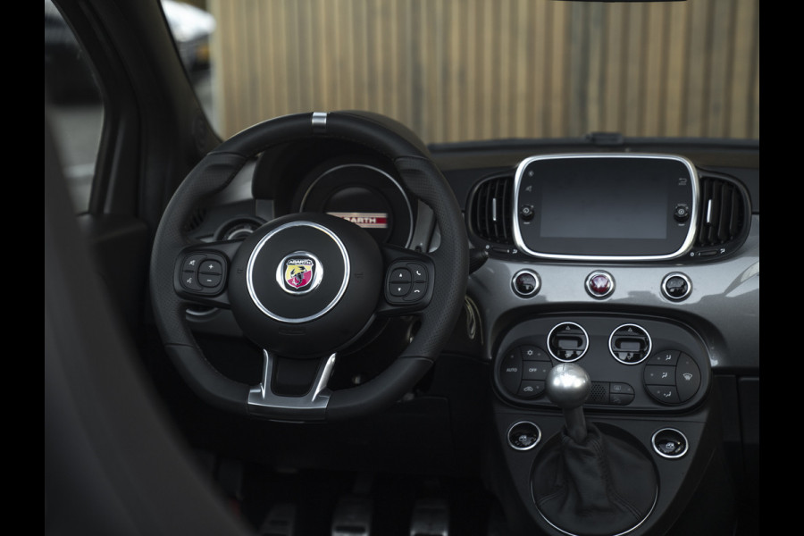 Abarth 595 C ScorpioneOro  | Monza | Beats audio | CarPlay | One of 2000