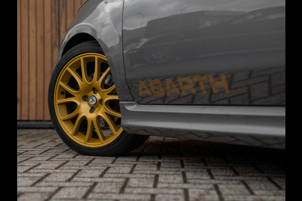 Abarth 595 C ScorpioneOro  | Monza | Beats audio | CarPlay | One of 2000