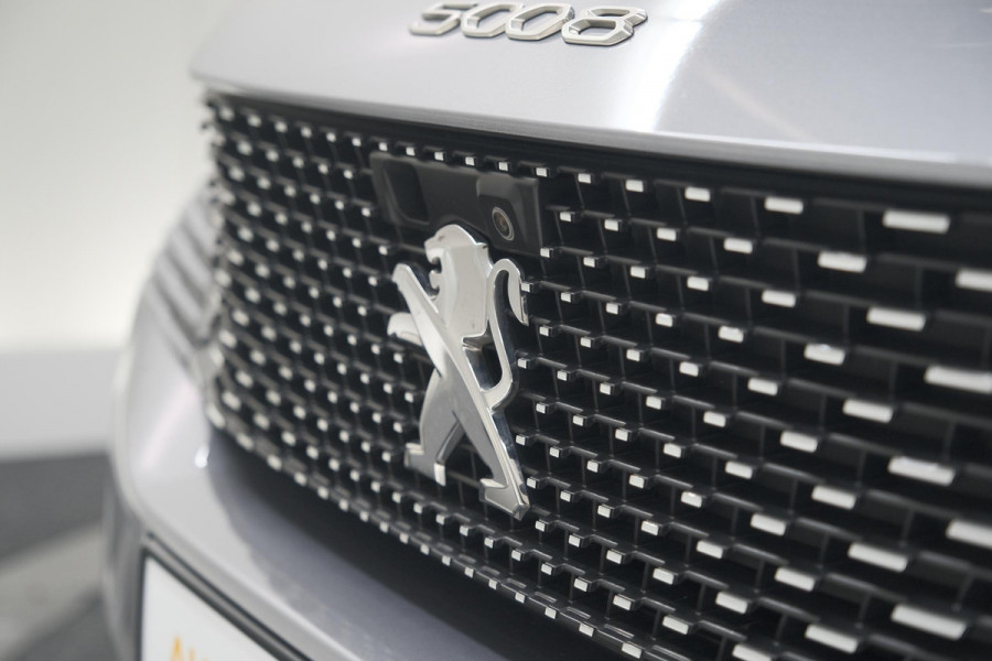 Peugeot 5008 PureTech 130 EAT8 GT | Panoramadak | 360 Camera | FOCAL® | Adaptieve Cruise Control