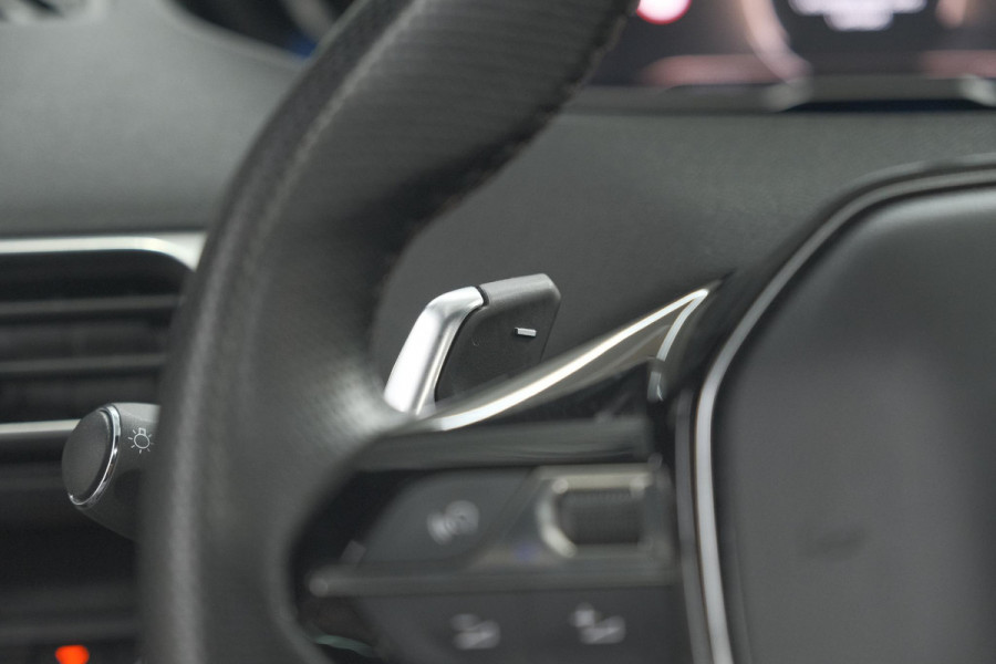 Peugeot 5008 PureTech 130 EAT8 GT | Panoramadak | 360 Camera | FOCAL® | Adaptieve Cruise Control