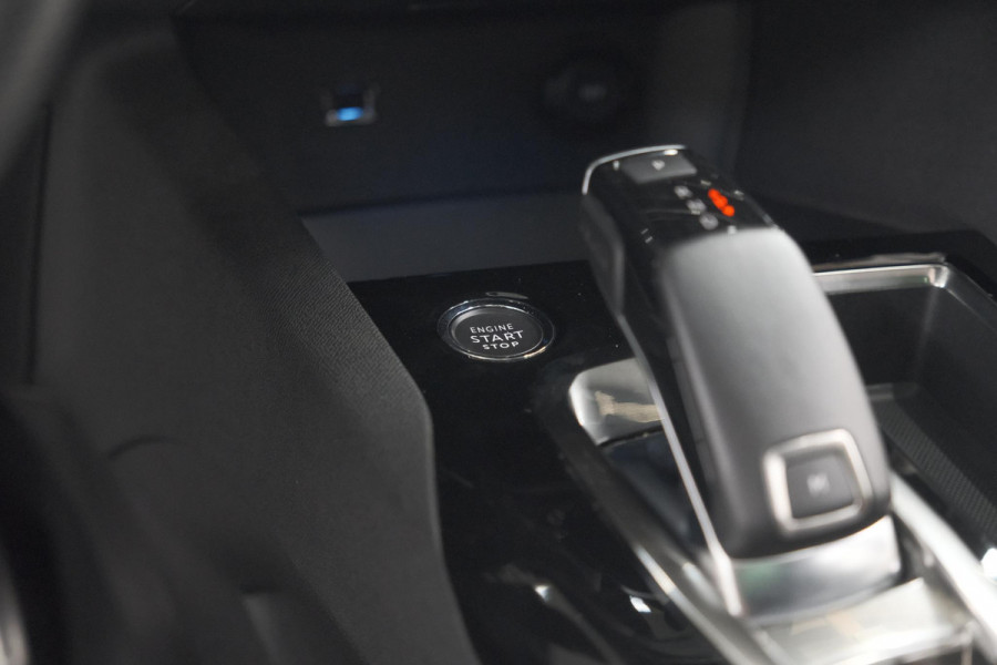 Peugeot 5008 PureTech 130 EAT8 GT | Panoramadak | 360 Camera | FOCAL® | Adaptieve Cruise Control