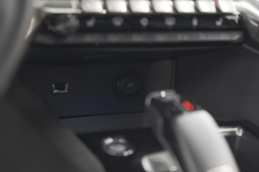 Peugeot 5008 PureTech 130 EAT8 GT | Panoramadak | 360 Camera | FOCAL® | Adaptieve Cruise Control