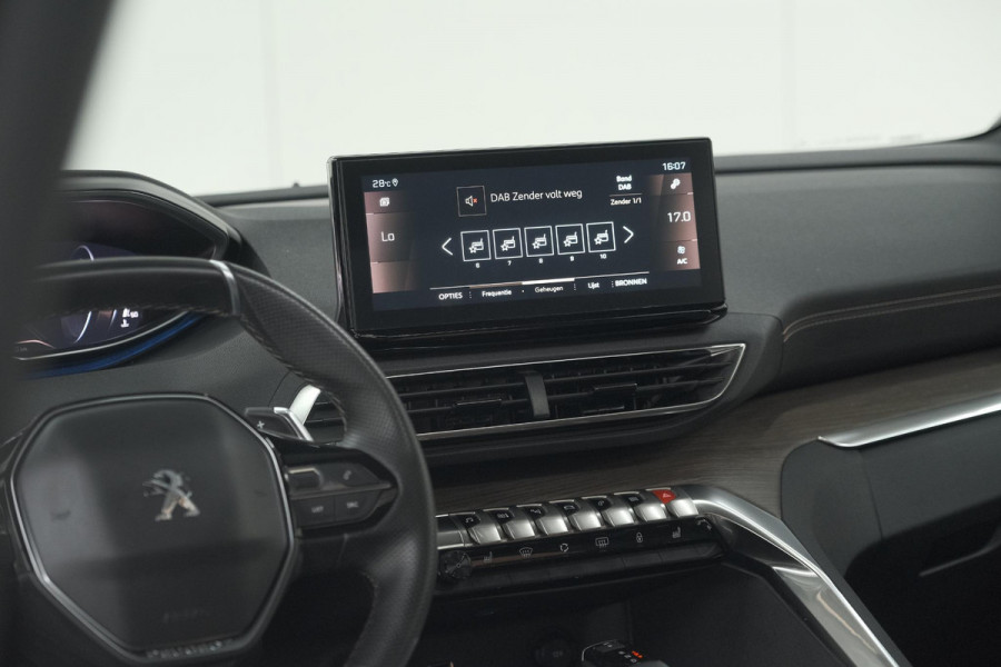 Peugeot 5008 PureTech 130 EAT8 GT | Panoramadak | 360 Camera | FOCAL® | Adaptieve Cruise Control