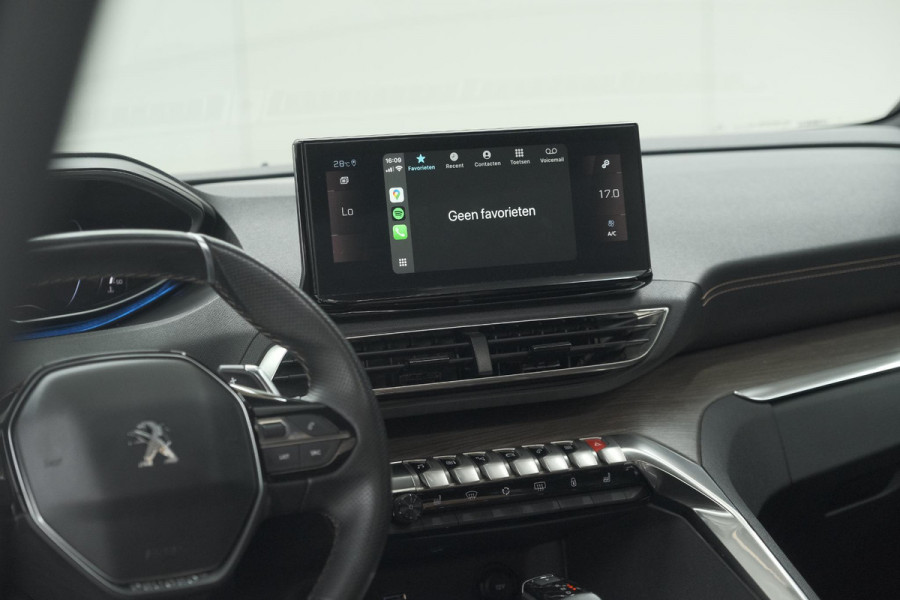 Peugeot 5008 PureTech 130 EAT8 GT | Panoramadak | 360 Camera | FOCAL® | Adaptieve Cruise Control