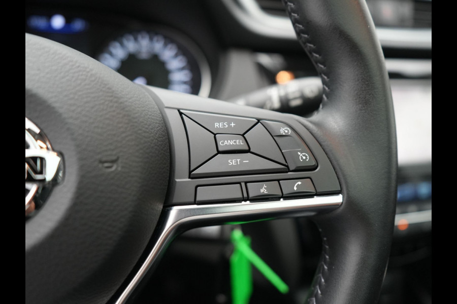Nissan QASHQAI 1.3 DIG-T N-Connecta Automaat 160pk Dealer O.H. | Panodak | L.M. 18" | Navigatie | Apple Carplay | Camera | Stoelverwarming | Cruise Control | Climate Control |