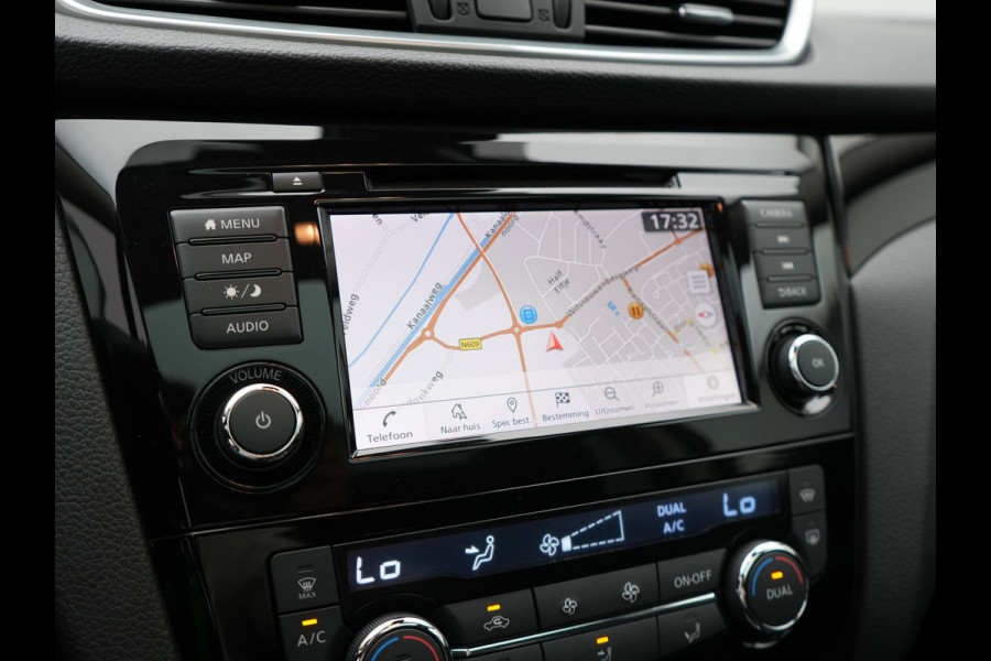 Nissan QASHQAI 1.3 DIG-T N-Connecta Automaat 160pk Dealer O.H. | Panodak | L.M. 18" | Navigatie | Apple Carplay | Camera | Stoelverwarming | Cruise Control | Climate Control |