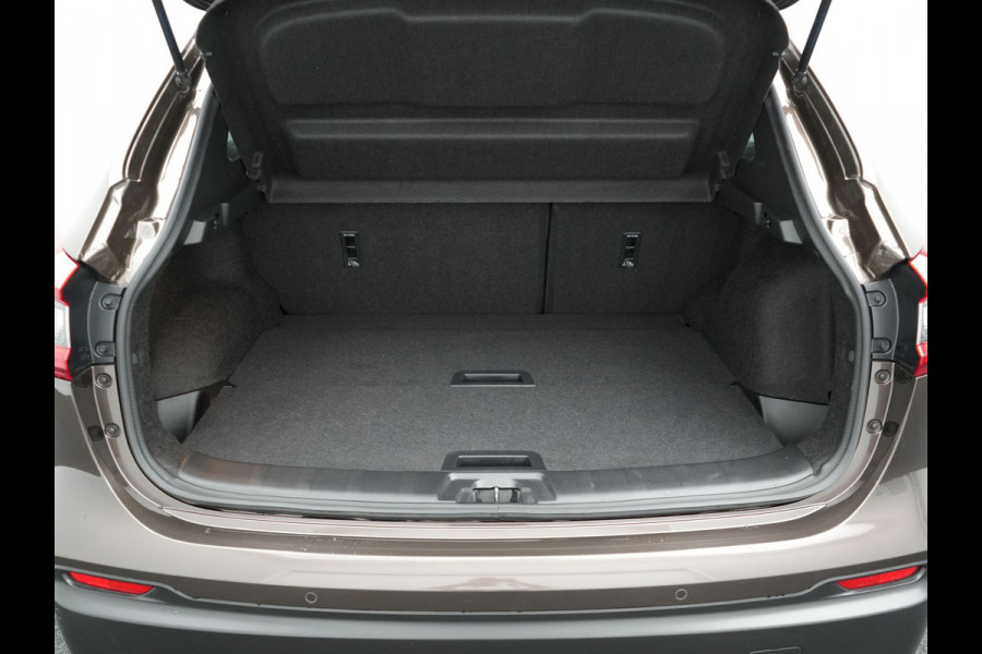Nissan QASHQAI 1.3 DIG-T N-Connecta Automaat 160pk Dealer O.H. | Panodak | L.M. 18" | Navigatie | Apple Carplay | Camera | Stoelverwarming | Cruise Control | Climate Control |