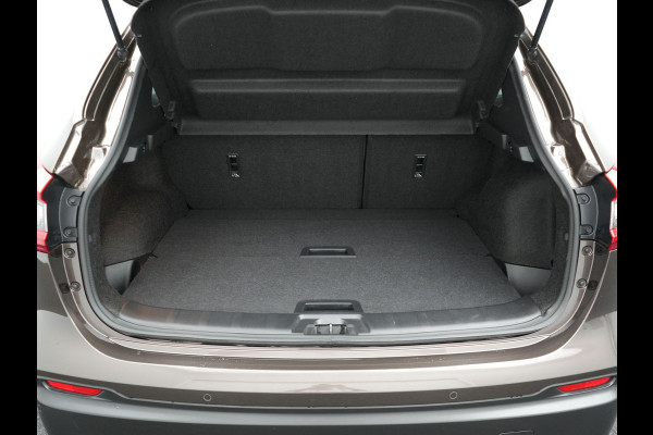Nissan QASHQAI 1.3 DIG-T N-Connecta Automaat 160pk Dealer O.H. | Panodak | L.M. 18" | Navigatie | Apple Carplay | Camera | Stoelverwarming | Cruise Control | Climate Control |
