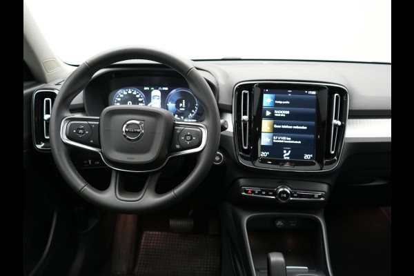 Volvo XC40 T4 Recharge Inscription Plug In Hybrid 211pk PHEV | Panodak | Trekhaak af Fabriek | Navigatie | Cruise Control | Camera | Apple Carplay | Climate Control | Virtual | DAB |