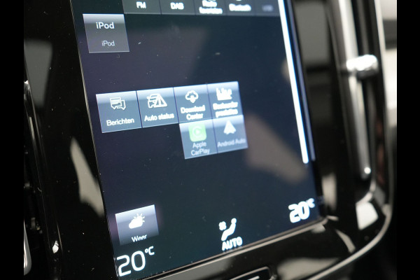 Volvo XC40 T4 Recharge Inscription Plug In Hybrid 211pk PHEV | Panodak | Trekhaak af Fabriek | Navigatie | Cruise Control | Camera | Apple Carplay | Climate Control | Virtual | DAB |