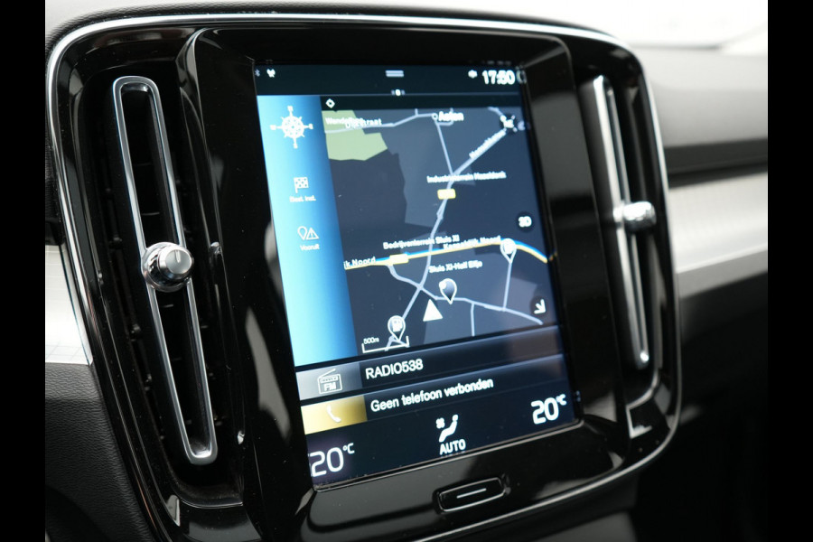 Volvo XC40 T4 Recharge Inscription Plug In Hybrid 211pk PHEV | Panodak | Trekhaak af Fabriek | Navigatie | Cruise Control | Camera | Apple Carplay | Climate Control | Virtual | DAB |