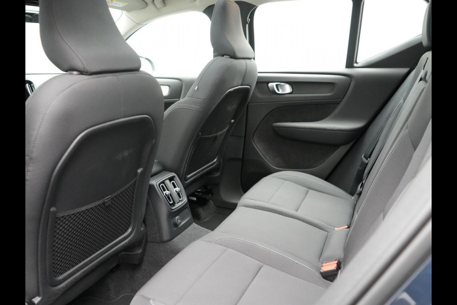 Volvo XC40 T4 Recharge Inscription Plug In Hybrid 211pk PHEV | Panodak | Trekhaak af Fabriek | Navigatie | Cruise Control | Camera | Apple Carplay | Climate Control | Virtual | DAB |